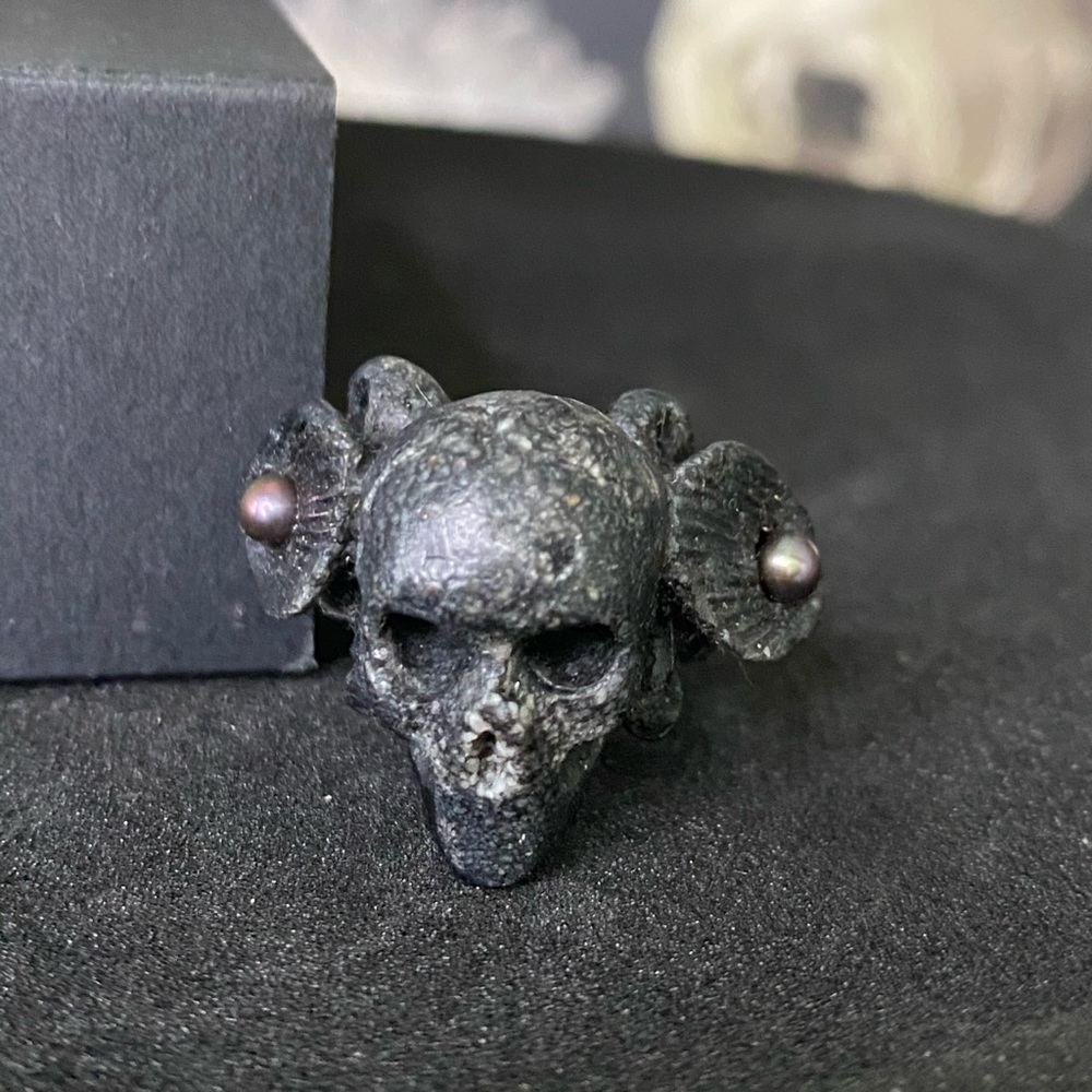 Macabre, UK